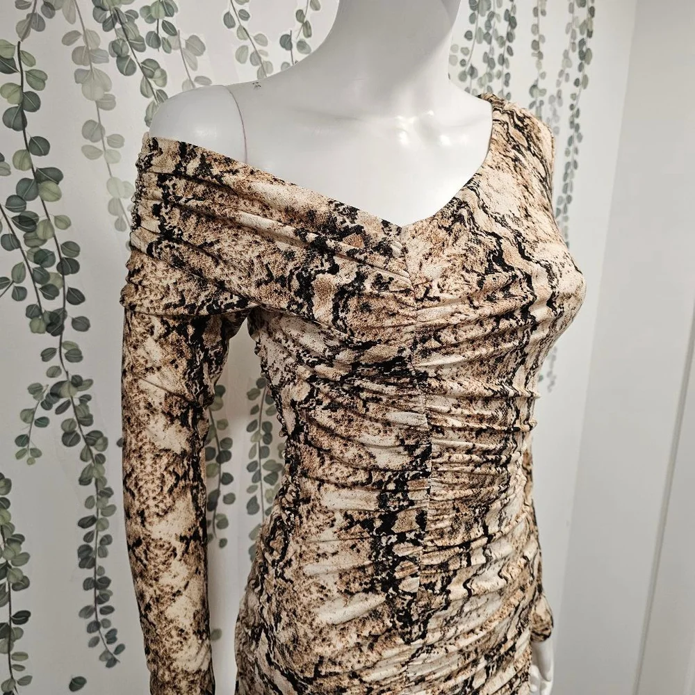 RONNY KOBO MAGDALA DRESS Animal Print Bodycon Long Sleeve Mini Dress Sz M